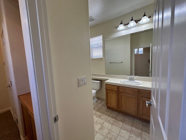 Building Photo - Curti Ranch House