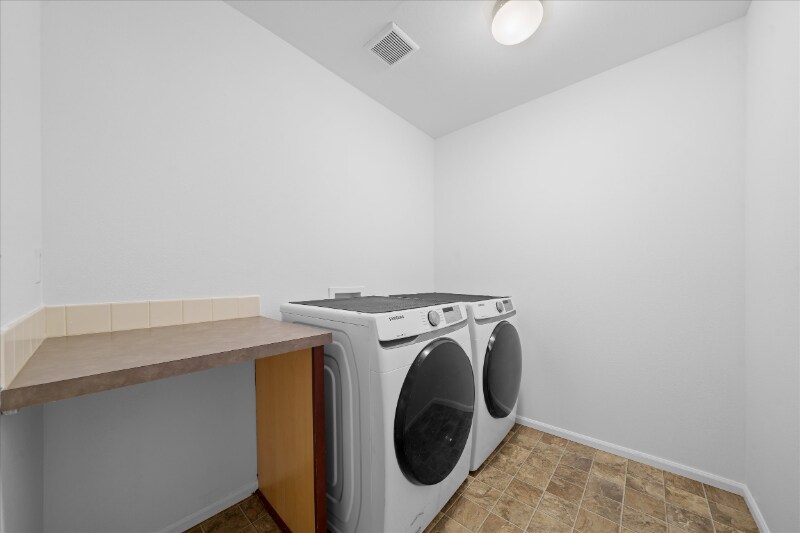 Building Photo - 6527 Indiana St SE