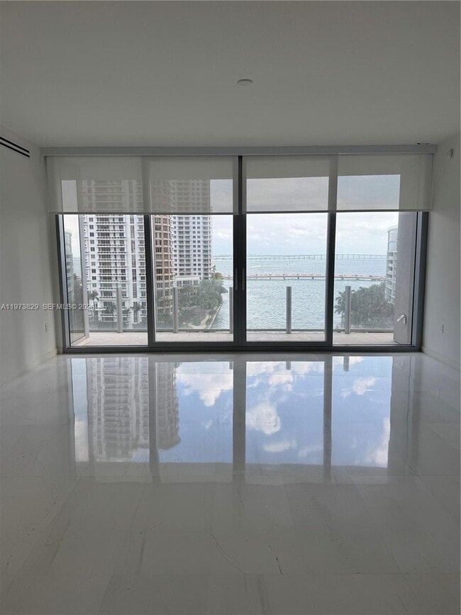 Building Photo - 300 Biscayne Blvd Way