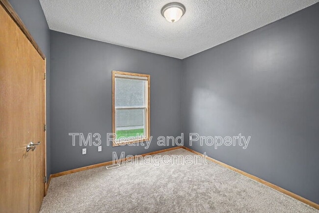 Building Photo - 21922 W 121st Terrace