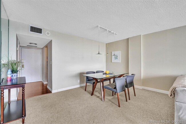 Building Photo - 3800 S Ocean Dr