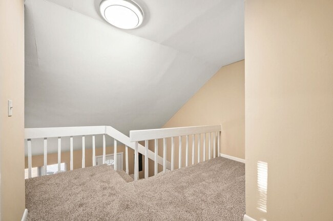 Building Photo - 163 Spruance Rd