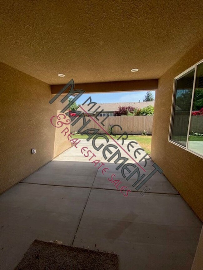 Building Photo - 3909 W Nellis Ave