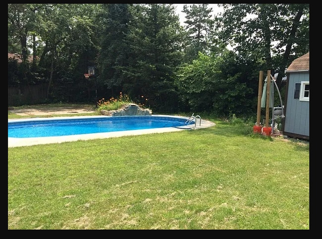 Building Photo - 49 Harvard Rd