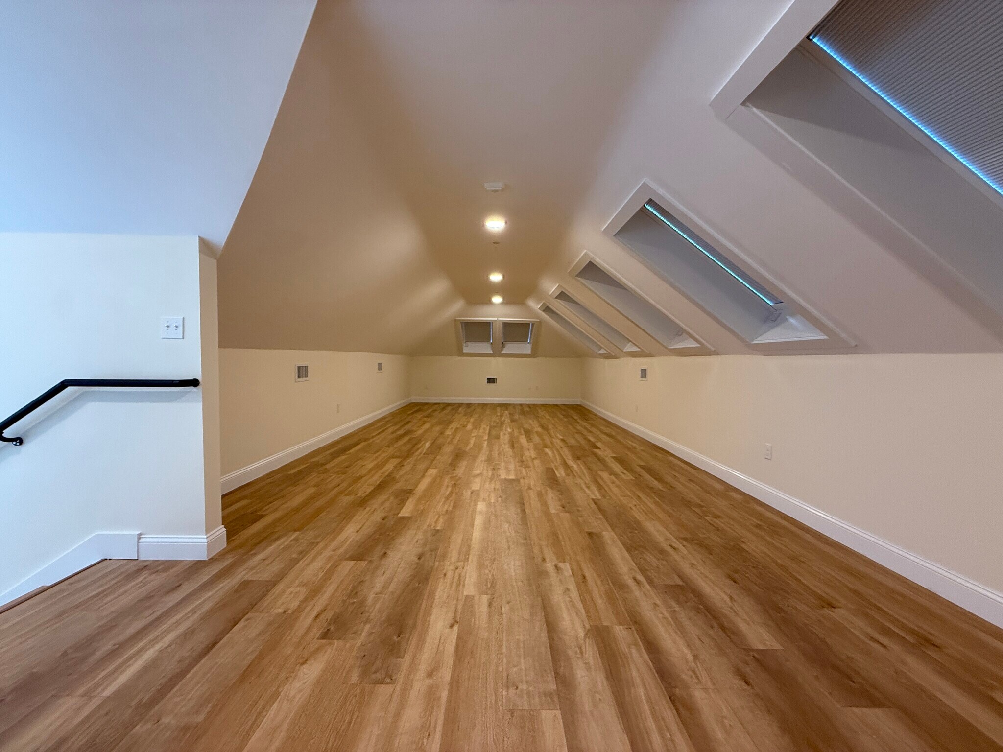 Building Photo - 14 Dorr St