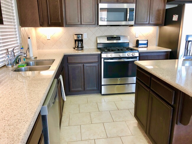 Building Photo - $2,295 Temperance & Shields, 3 Bedroom Hom...