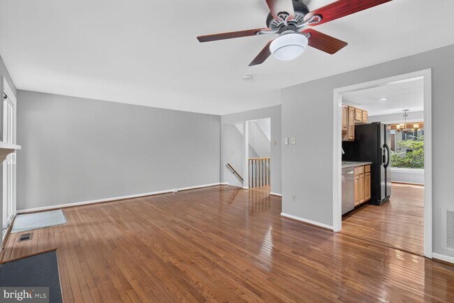 Building Photo - 8228 Goldstream Ct