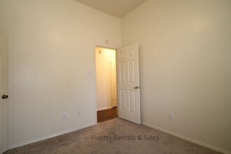 Building Photo - Brook Hollow Honey!