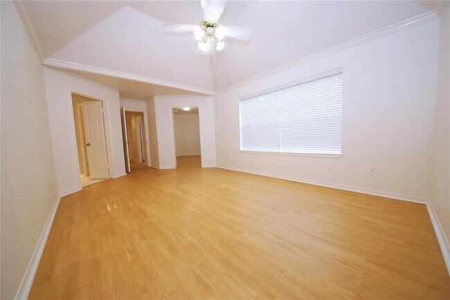 Building Photo - 14814 Forest Trails Dr