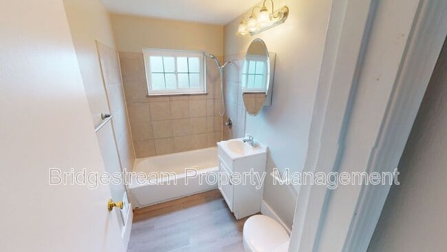 Building Photo - 1400 Stockton Ave