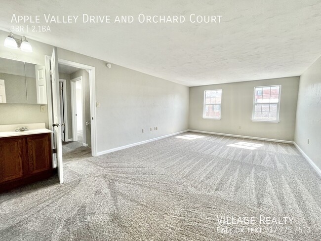 Building Photo - 910 Apple Valley Dr