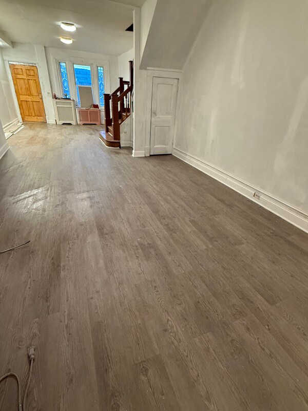 Building Photo - 17 Farragut St