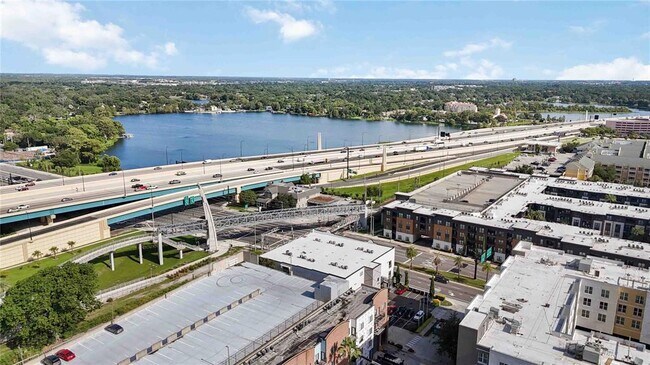 Building Photo - 62 W Colonial Dr