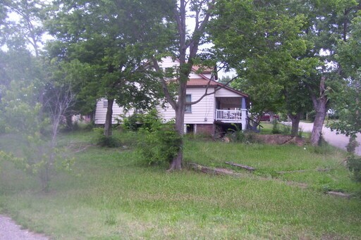 Building Photo - 210 E Hill St