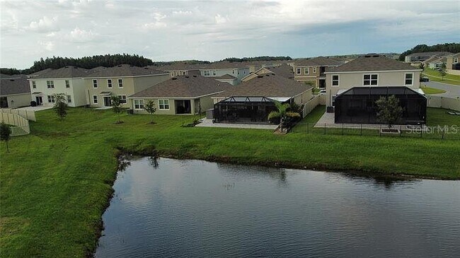 Building Photo - 32662 Brooks Hawk Ln