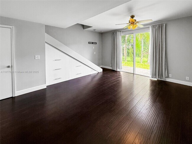 Building Photo - 1606 Veracruz Ln