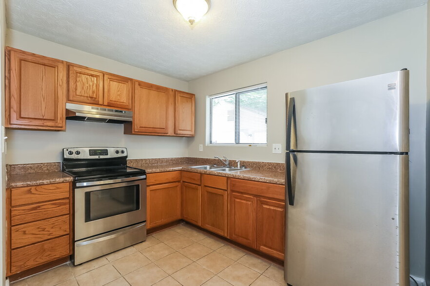 Building Photo - 1964 Taffeta Trail