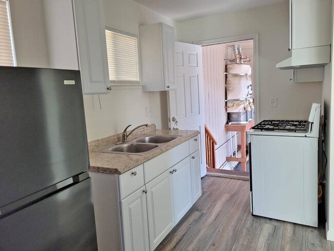 Building Photo - 1161 Benicia Rd