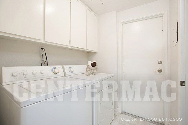 Building Photo - 11816 Bernardo Terrace