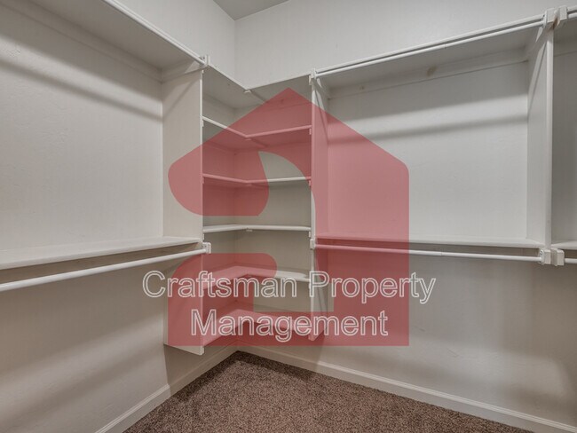 Building Photo - 9945 SW 21st St