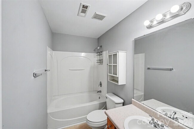 Building Photo - 10521 Barvas St