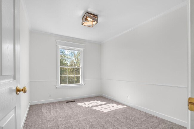 Building Photo - 3352 Mahlon Moore Rd