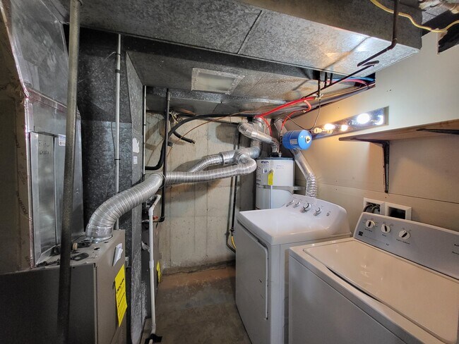 Furnace, washer, dryer room-basement - 1905 Saint Marys Dr