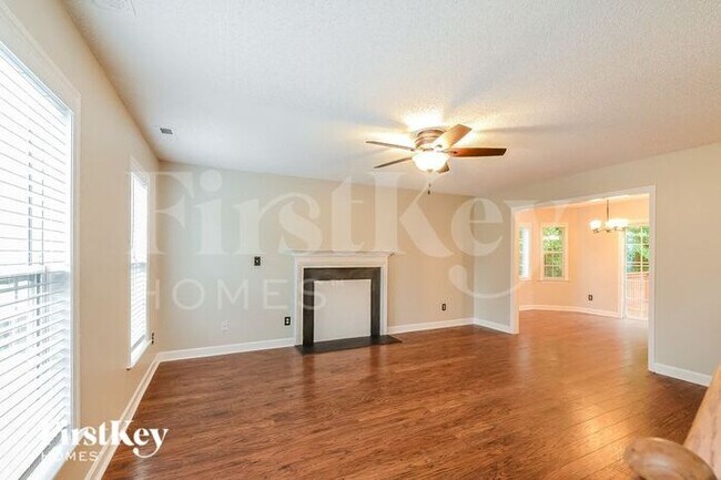 Building Photo - 270 Coghill Dr