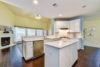 Building Photo - 10 Juniper Berry Way