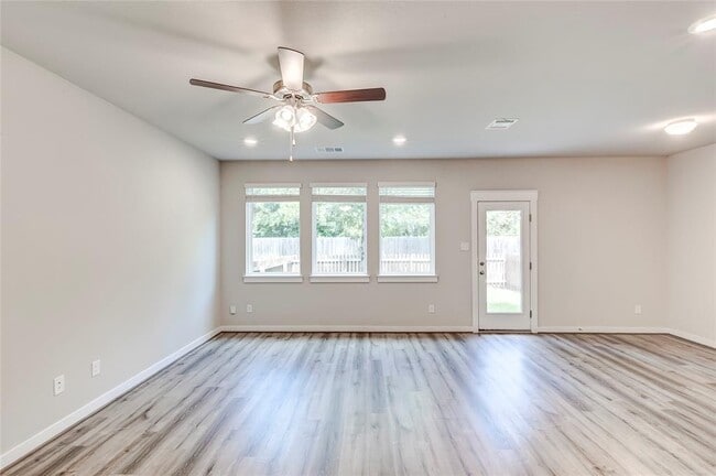 Building Photo - 17200 Crane Fly Dr