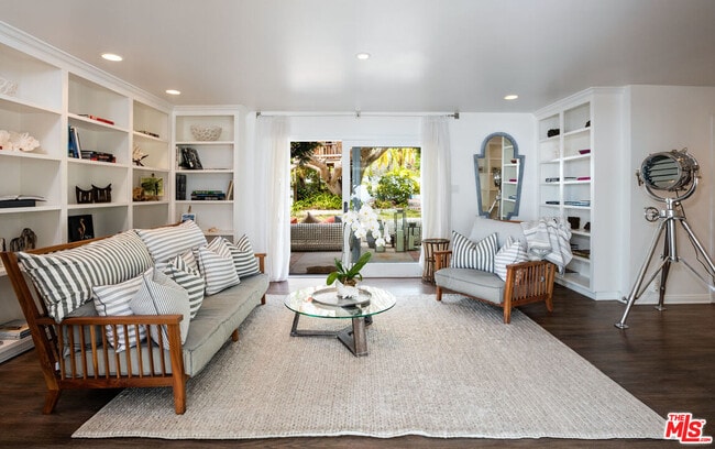 Building Photo - 29225 Cliffside Dr