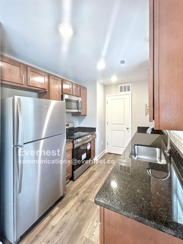 Building Photo - 1653 Reynolds Forest Dr