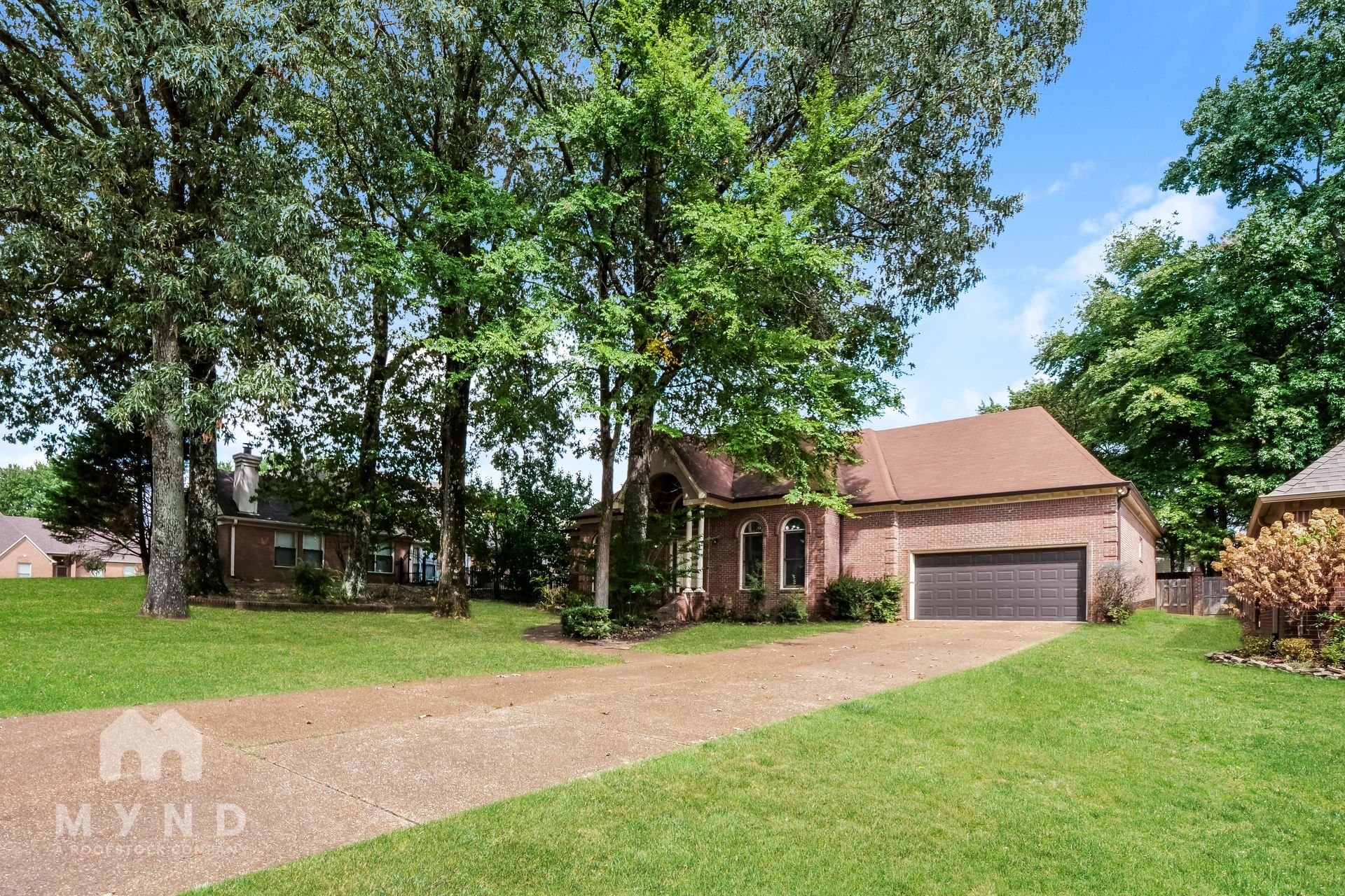 Building Photo - 1624 Wayside Cove