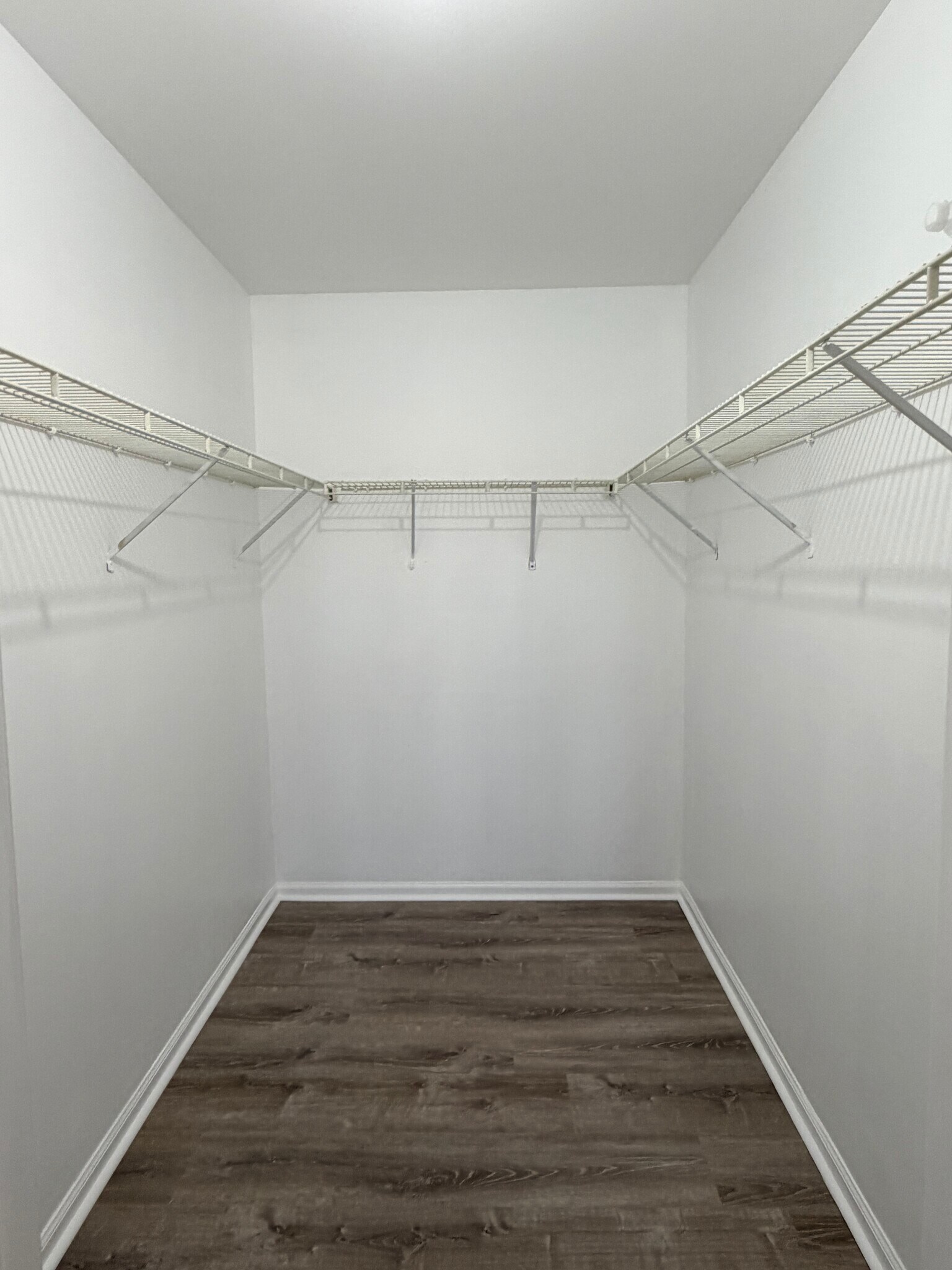 Building Photo - 614 Waterford Dr