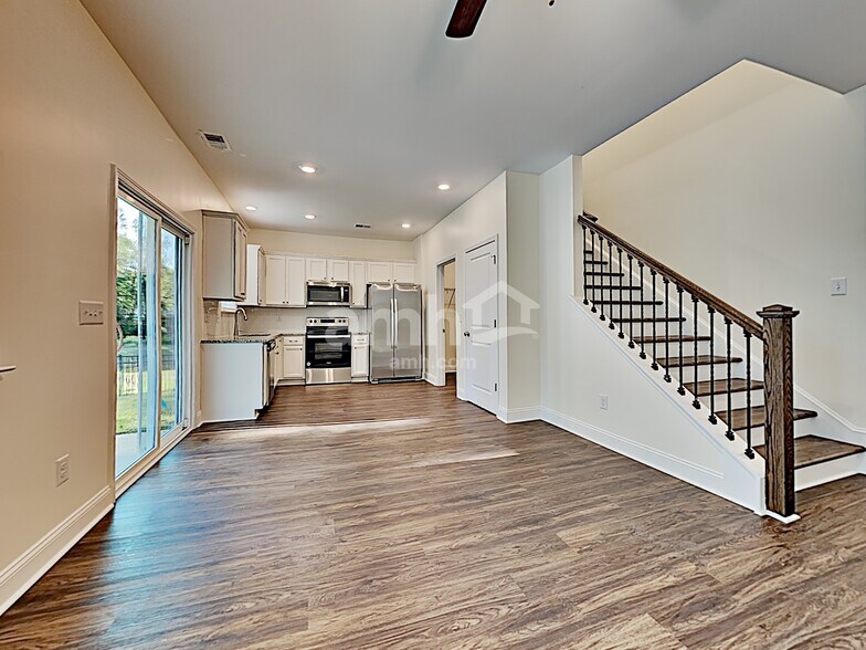 Building Photo - 161 Sweetgum Drive