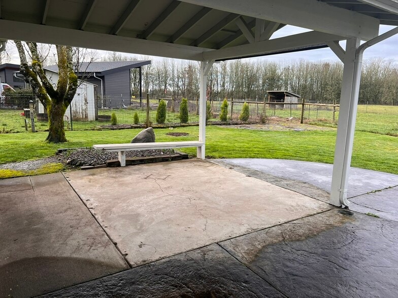 Back Patio off 3rd Bedroom - 430 Douglas St SE