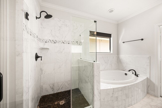 Building Photo - 7227 Laguna Villas