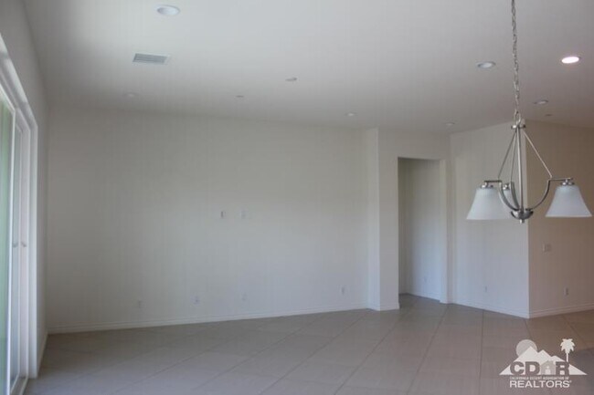 Building Photo - 84956 Bedero Ct