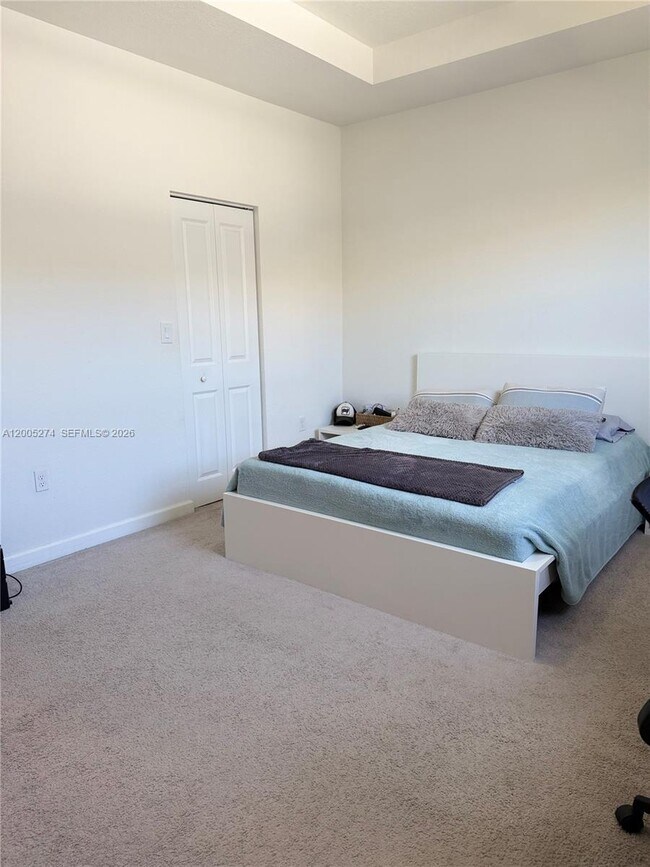 Building Photo - 1756 SE 26th Rd