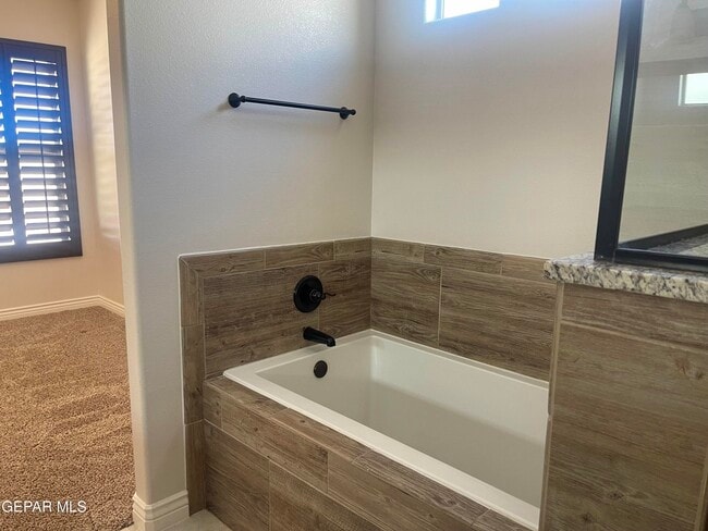 Building Photo - 2849 Tierra Oasis St