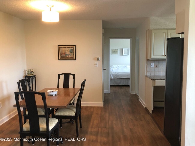 Building Photo - 6 Wharfside Dr