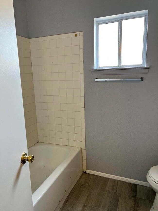 Building Photo - 1504B Monte Sanders Ln