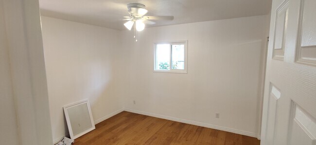 Building Photo - 6216 Stanley Ave