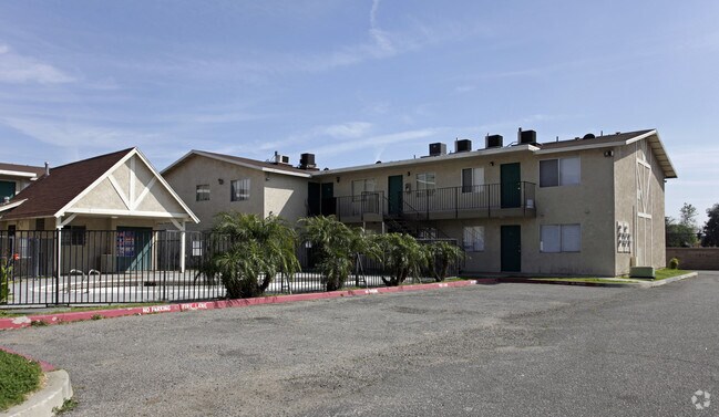 Primary Photo - Date Manor Apartments