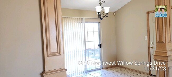 Building Photo - 6840 NW Willow Springs Dr