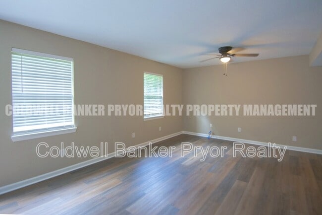 Building Photo - 5824 Moody Sawyer Rd