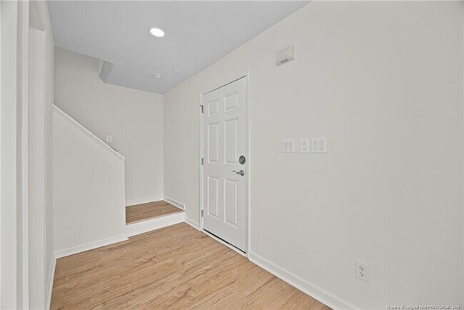 Building Photo - 38 Beadle Ct