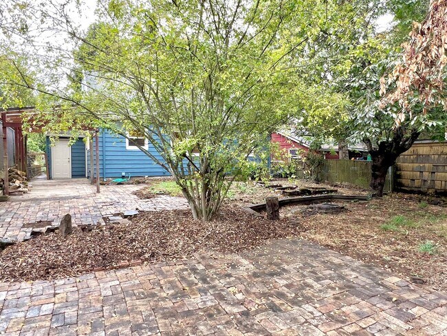 Building Photo - Newly Renovated Single-Family home located...