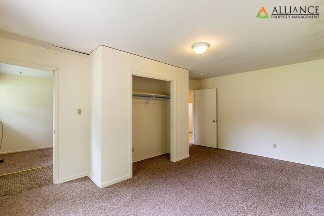 Building Photo - 1533 Pipher Ln