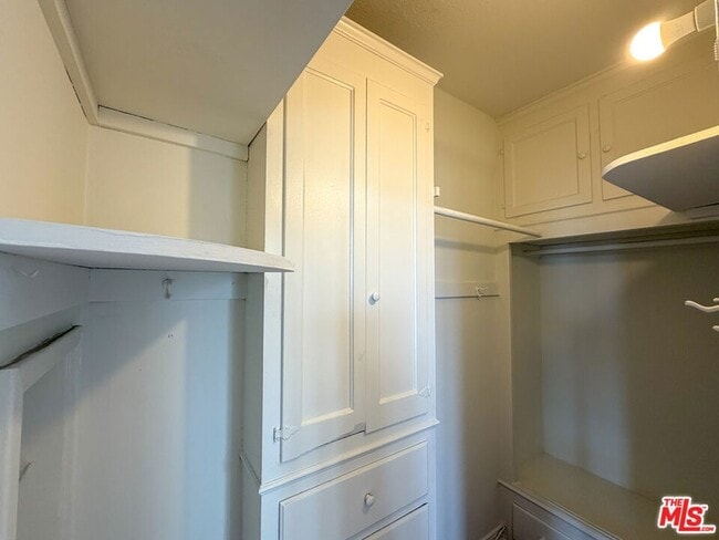 Building Photo - 1314 Hayworth Ave